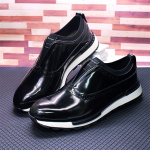 Scarpe da uomo casual di lusso Vikeduo fatte a mano, slip-<span class=keywords><strong>on</strong></span> in pelle verniciata lucida, <span class=keywords><strong>sneakers</strong></span> di alta gamma per appuntamenti. - Product Image 3