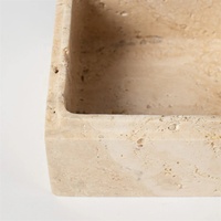Boîte à bijoux carrée élégante en pierre de marbre travertin beige avec couvercle