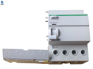 Interruptor de Circuito IC65N 4P 40A, Protección Contra Corriente Residual, Sobrecarga, Cortocircuito y Bajo Voltaje - Product Image 1