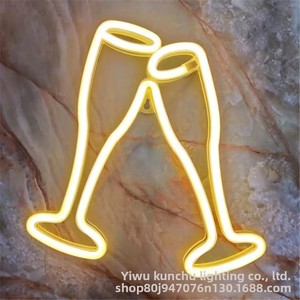 <span class=keywords><strong>ไฟ</strong></span>นีออน LED พลาสติกแบบแขวนตกแต่งผนังรูปดาวเคราะห์ จรวด หัวมนุษย์ต่างดาว สำหรับตกแต่งห้องนอน สไตล์อินสตาแกรม สร้างสรรค์ ตกแต่งผนัง - Product Image 3