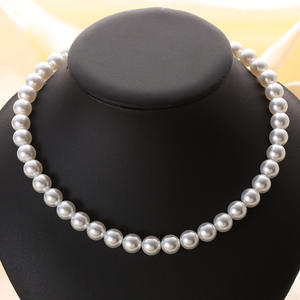 Mode élégant léger luxe Imitation perle collier femmes collier ras du cou chaîne bijoux en gros - Product Image 4