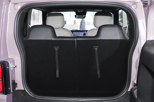 Vehículo Eléctrico Puro Wuling Yue 2023 <span class=keywords><strong>de</strong></span> Segunda Mano en Venta, Autonomía NEDC <span class=keywords><strong>de</strong></span> 301-400 km, Kilometraje <span class=keywords><strong>de</strong></span> 20200 km, SUV Pequeño - Product Image 6