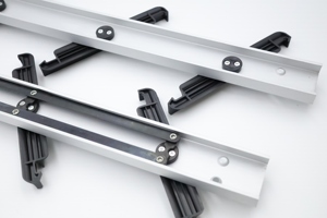 Khung nhôm tùy chỉnh: Lưỡi kính có thể điều chỉnh, cửa chớp che nắng và thiết kế bền để sử dụng ngoài trời và trong nhà - Product Image 6