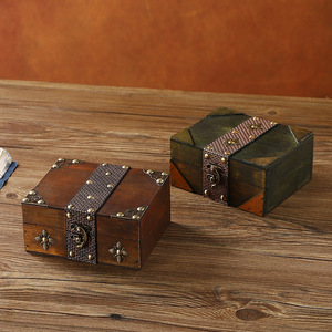 กล่องเก็บของไม้สไตล์เรโทร Mystic Arts สีพื้น รุ่น 6302F กล่องโชว์เครื่องประดับตกแต่งโต๊ะ - Product Image 2