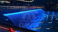 Fontaine à rideau d'eau numérique personnalisée avec éclairage RGB, rideau de pluie numérique, décoration de pont extérieur, spectacle aquatique