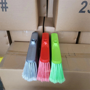 Ensemble de pelle à poussière à long manche italien avec petite brosse pour nettoyer et épousseter le <span class=keywords><strong>sol</strong></span> <span class=keywords><strong>Meilleur</strong></span> produit pour le <span class=keywords><strong>nettoyage</strong></span> ménager <span class=keywords><strong>Balai</strong></span> coudé - Product Image 3