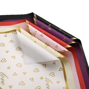 Papel de Regalo Impermeable con Diseño de Corazón y Borde Dorado para Floristas y Empaquetado de Regalos, Venta al Por Mayor - Product Image 1