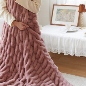 Hiver Haute Qualité Peau Friendly Bubble 150*200cm Gris Beige Couverture en Fausse Fourrure de Lapin Luxe - Product Image 4