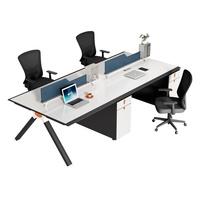 Ensemble de poste de travail de bureau moderne pour 4 personnes, bureau en A avec écran de confidentialité et armoires de rangement mobiles sur pied