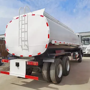 Camion de réservoir d'huile de camion-citerne de HOWO 6*4 camion de réservoir de carburant à vendre