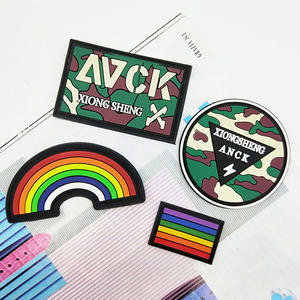 <span class=keywords><strong>Parches</strong></span> Polic en relieve con logotipo 3D de goma suave de Pvc con etiqueta de logotipo personalizado para prendas de sombreros - Product Image 6