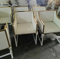 Fauteuil en cuir PU blanc avec structure en acier inoxydable doré, chaise de banquet de luxe pour hôtel, idéal pour les mariages, vente en gros et location