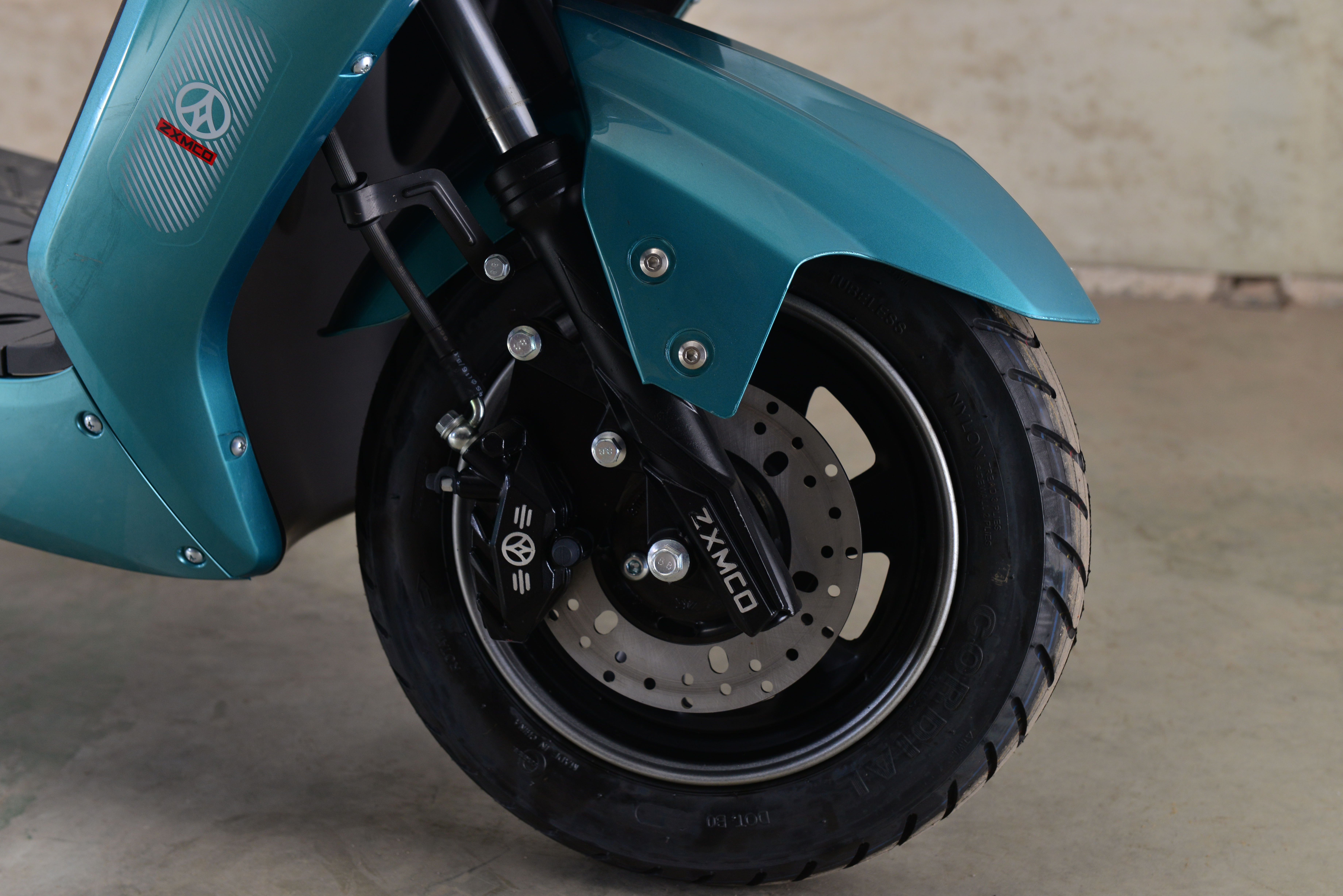 高性能電動自転車スクーターモペットオートバイ600w速度40km最大