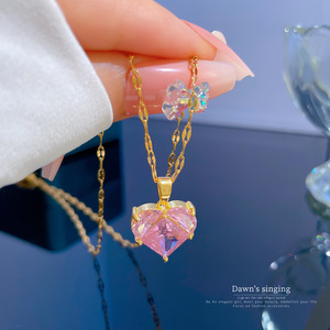 สร้อยคอจี้รูปหัวใจน่ารักประดับเพทายสีชมพู ทำจากไทเทเนียมสตีลคุณภาพสูง สำหรับผู้หญิง - Product Image 4