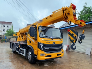 Grue mobile hydraulique compacte XCT8L4 de 8 tonnes de haute qualité pour la construction, utilisée en Chine, avec composants de moteur à vendre - Product Image 6