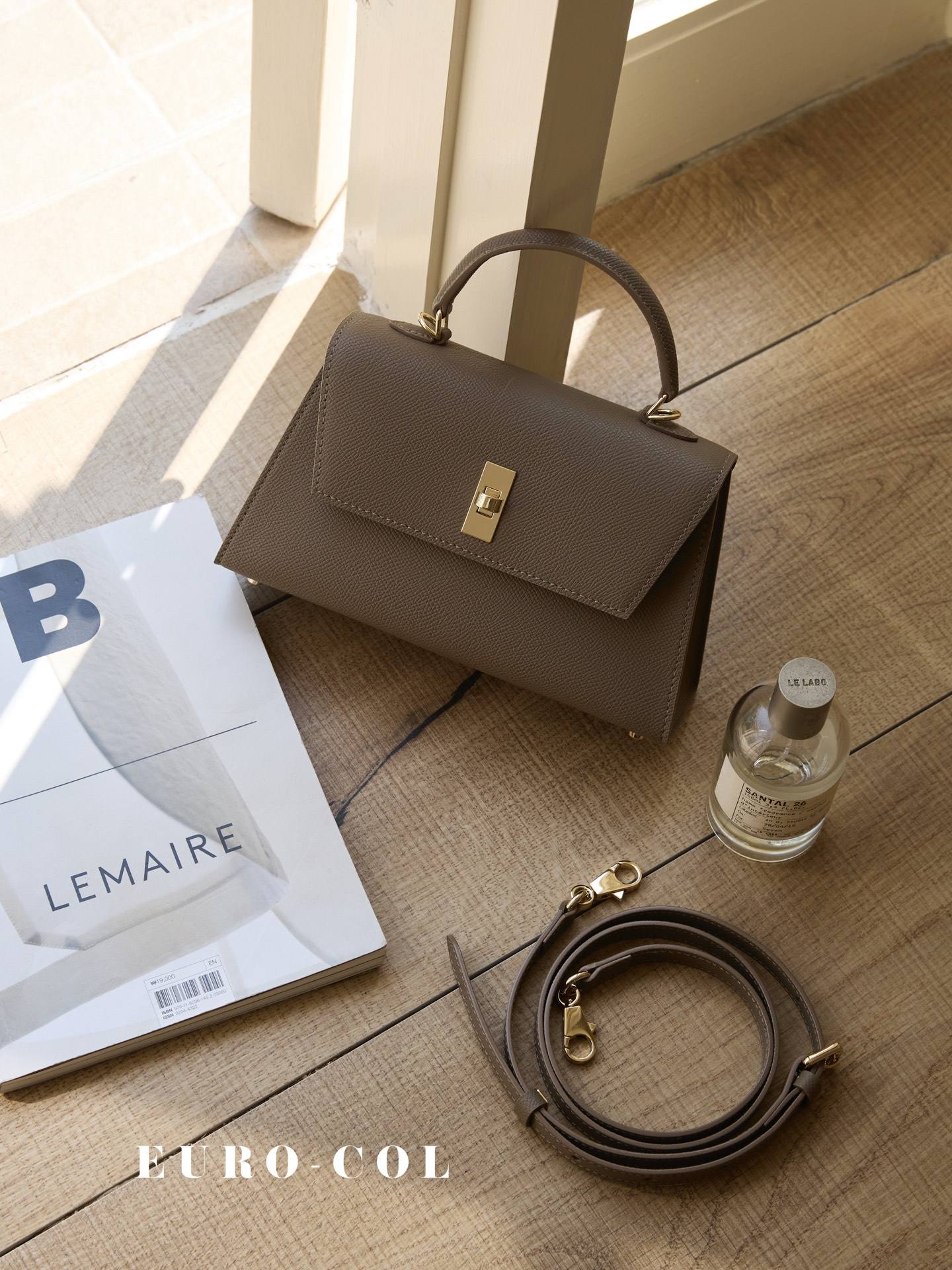 น้ำตาลอ่อน