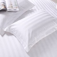 Taie d'oreiller d'hôtel LAIYUE 100% coton satiné rayé blanc 50x80cm respirante résistante à la décoloration personnalisable en gros