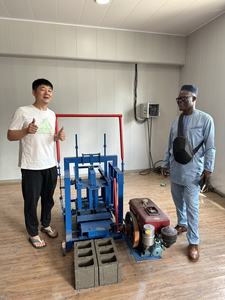 Multifunktion ale kleine Zement-Ahornblatt-Pflasterblock-Form maschine dieselbe triebene mobile Beton ziegel herstellungs maschine - Product Image 5