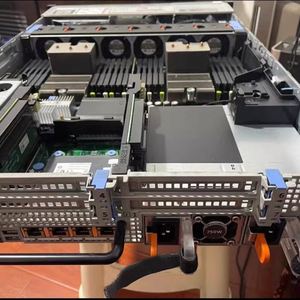 เซิร์ฟเวอร์ระดับองค์กร R720 2U มือสอง พร้อมซีพียู Xeon E5-2600 หน่วยความจำ 32GB DDR3 รับประกัน 3 ปี มีสินค้าในสต็อก - Product Image 1
