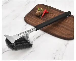 This portable and multifunctional 3-in-1 grill brush is perfect for outdoor use. It includes a triangle-shaped cleaning brush