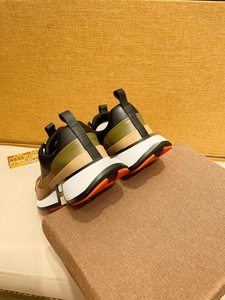 Chaussures de sport décontractées pour hommes, avec amorti doux, durables, modernes, semelle extérieure antidérapante, pour les activités quotidiennes en plein air - Product Image 4