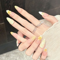 Groothandel Valse Nagels voor Vrouwen Nude Geel Amandelvormig Frans Glans Citroenschijfje 3D Bloem Charm voor Citrus Frisse Stijl