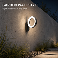 Applique murale LED architecturale extérieure, éclairage décoratif moderne, design d'éclairage uniforme pour les allées de jardin en gravier sinuose