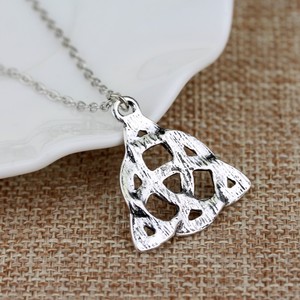 Triquetra Knot <strong>Jewelry</strong> Fashion <strong>Pagan</strong> Protective Spirit Necklace Silver Triangle Geometric <strong>Jewelry</strong> for Men and Women - Product Image 3