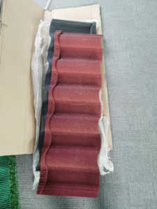 Tuiles enduites de métal en pierre de sécurité sismique facile à installer Feuille de toiture enduite de pierre colorée pour chambre - Product Image 2