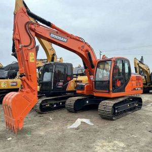 Excavatrice sur roues Develon DX150W, 15 tonnes, mobile, à pneus en caoutchouc, haute vitesse, machine de construction routière, prête pour l'expédition mondiale - Product Image 5