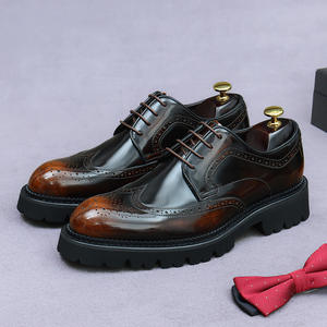 Zapatos profesionales de negocios con punta en pico, de cuero genuino, hechos a mano, de lujo informal y de nuevo estilo. - Product Image 4