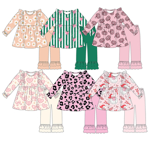 Completo Set <span class=keywords><strong>Abbigliamento</strong></span> Bambino/a: Top Popolare a Maniche Lunghe con Volant e Pantaloni Tinta Unita in Morbido Tessuto di Bambù – Collezione Primavera Autunno - Product Image 1