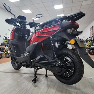 Motocicleta Eléctrica Tank <span class=keywords><strong>300</strong></span> de Larga Distancia, Scooter Eléctrico para Adultos con Batería de Litio de 12 Pulgadas, Motor de <span class=keywords><strong>4</strong></span> Tiempos de Alta Velocidad, Forjado OEM - Product Image 6