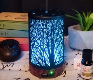 Yeni tasarım ağacı Metal Hollow-out sanat difüzör serin sis aromaterapi 100ml ev masa difüzör özel etiket 7 LED - Product Image 3