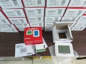 Nouveau thermostat d'ambiance numérique à grand écran LCD T6861 authentique - Product Image 4