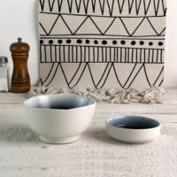 Service de table fin bleu dégradé mat très populaire, comprenant des assiettes à salade et des bols pour usage domestique, kit de tasses inclus