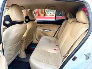 <span class=keywords><strong>Toyota</strong></span> <span class=keywords><strong>Yaris</strong></span> en Venta a Bajo <span class=keywords><strong>Precio</strong></span> Excelente estado, asientos de cuero, cámara de reversa, se acepta depósito. - Product Image 3