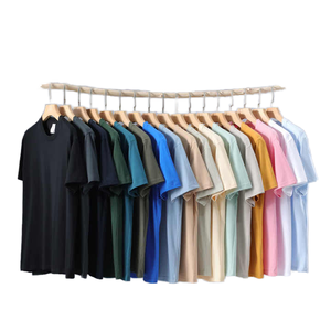 Camiseta Básica Unisex Informal de Algodón 100 % de 230 g/m², Cuello Redondo, Corte Regular, Personalizable con Logotipo, Manga Corta - Product Image 2