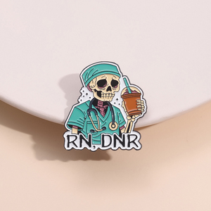 Bộ xương bác sĩ men pins tùy chỉnh <span class=keywords><strong>RN</strong></span> DNR bác sĩ phẫu thuật Gown ống nghe trâm cài ve áo phù hiệu Punk đồ trang sức quà tặng cho bạn bè - Product Image 4
