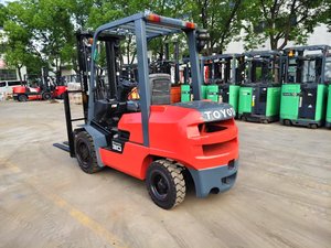 Carretilla elevadora de segunda mano de 3 toneladas pequeña japonesa original usada 50 30 40 carretilla elevadora usada a la venta - Product Image 2