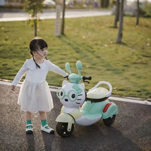 <span class=keywords><strong>Patinete</strong></span> <span class=keywords><strong>Eléctrico</strong></span> para Niños de 1 a 3 Años, Unisex, con Control Remoto, Recargable, Marco de Plástico, Logotipo de Cara de Gato de Dibujos Animados - Product Image 3