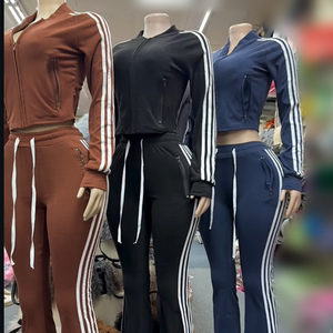 วิวิบลุค Z1209ST10 ชุดวอร์มผู้หญิง เสื้อแจ็คเก็ตคาร์ดิแกนผ้ากำมะหยี่มีซิป กางเกงขาบานลายทางด้านข้าง มีเชือกผูกเอว ชุดสองชิ้นไซส์ใหญ่ - Product Image 2