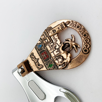 Porte-clés souvenir du Maroc en métal, coupe-ongles en métal avec ouvre-bouteille, porte-clés souvenir