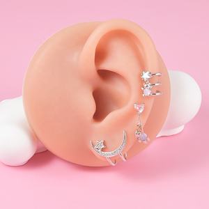 Boucles d'oreilles réglables en acier inoxydable avec clip de lune Creative Simple Left <span class=keywords><strong>Ear</strong></span> Cuff Non-Piercing <span class=keywords><strong>Ear</strong></span> <span class=keywords><strong>Stud</strong></span> <span class=keywords><strong>Set</strong></span> Trendy for Women Men Gift - Product Image 5