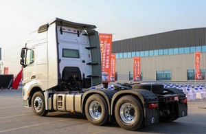 Shacman X6000 Tractor Truck 6X4 Diesel LNG Suitable for Long-distance Logistics and Oversize Transport Excellent Gradeability - Product Image 3