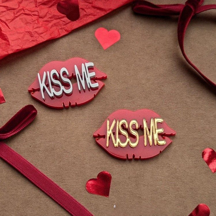 Red gold double-layer kiss me (approximately 4.5cm wide)