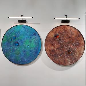 Set di arte di cristallo di <span class=keywords><strong>vetro</strong></span> rotondo <span class=keywords><strong>con</strong></span> cornice in rame dipinti di arti murali moderne <span class=keywords><strong>con</strong></span> luce a LED <span class=keywords><strong>per</strong></span> accessori di decorazione di lusso <span class=keywords><strong>per</strong></span> la casa - Product Image 1