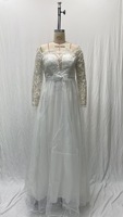 Style européen hors épaule col en V minceur robe de mariée dentelle bord jupe bouffante queue à la mode minceur