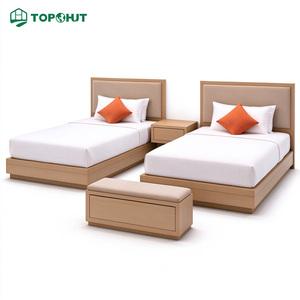 Set Letto Matrimoniale con Panca Contenitore per Camere d'Albergo, Finitura Rovere Chiaro, in MDF - Arredamento per Camere Ospiti e Suite - Product Image 1