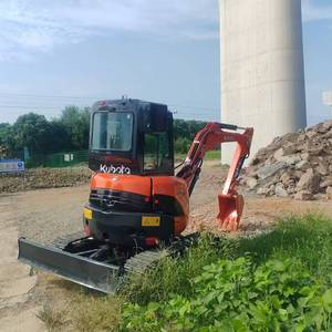 Miniexcavadora Kubota U35 Usada, Original de Japón, de Segunda Mano, en Buen Estado de Funcionamiento - Product Image 6